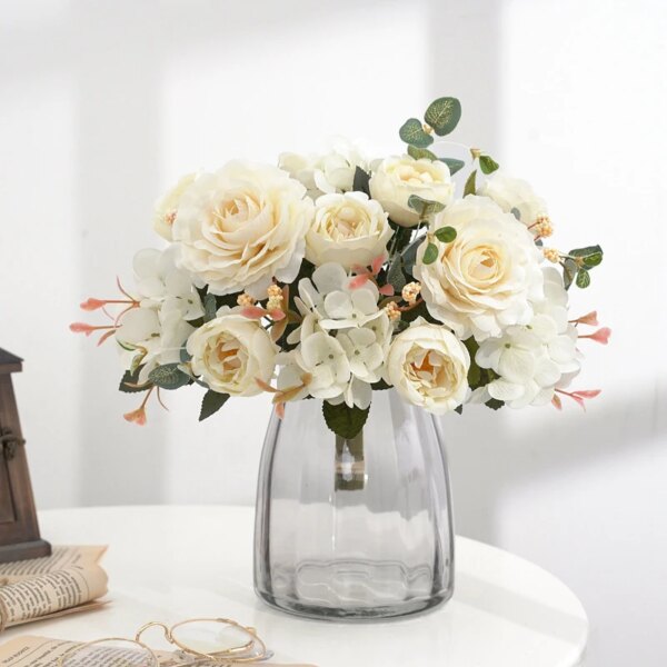 Kunstig retro blomsterbukett