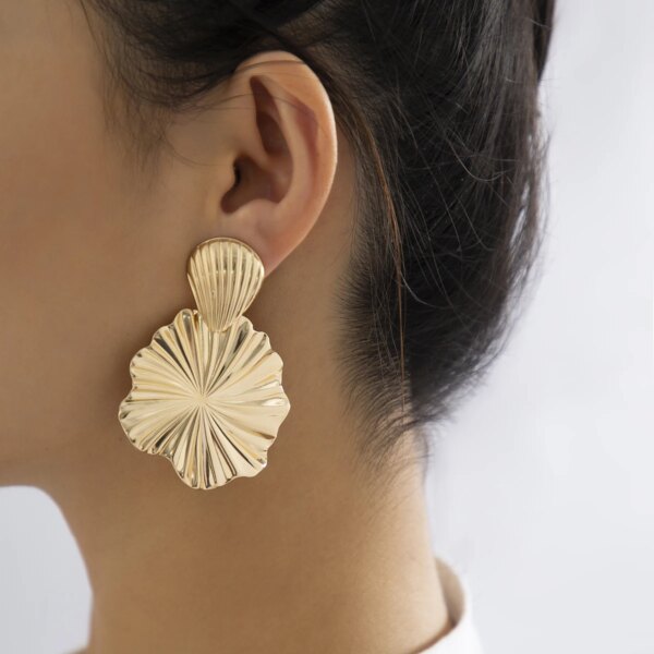 Trendy Geometric Lotus Leaf Shape Pendant Drop Earrings
