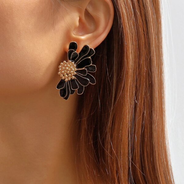 2PC Women's Fashion Flower Earrings