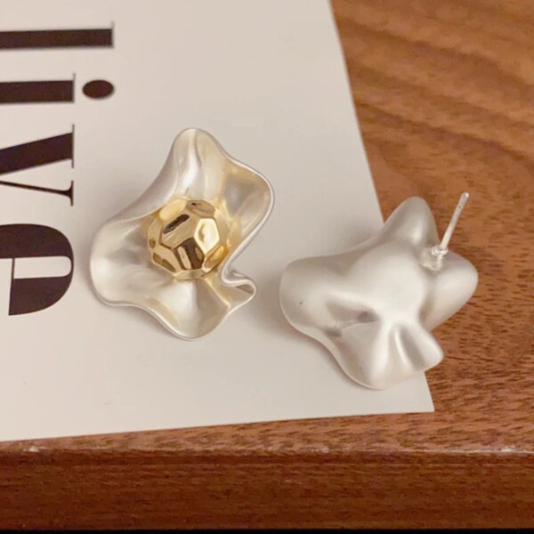 Metallic Flower Fancy Women Earrings