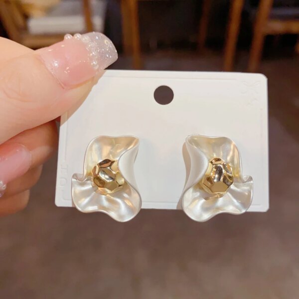 Metallic Flower Fancy Women Earrings