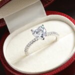 KNOBSPIN Hjerteformet Moissanite Forlovelsesring 1–2 ct, D Farge VVS1, 925 Sølv med 18K Hvitt Gull