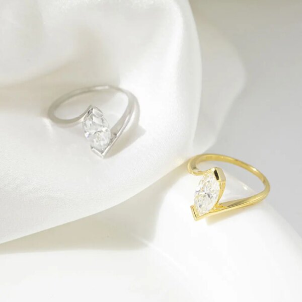 KNOBSPIN 1ct Pæreformet Moissanite Ring 925 Sølv
