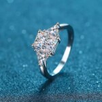 3ct Moissanite Forlovelsesring 18K Hvitt Gull