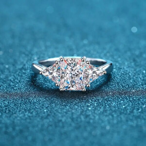 3ct Moissanite Forlovelsesring 18K Hvitt Gull