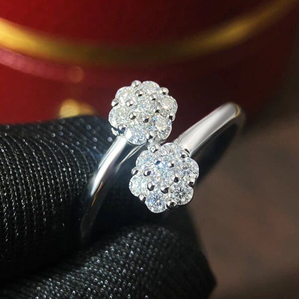 KNOBSPIN 2.5mm Blomst Moissanite Ring 925 Sølv