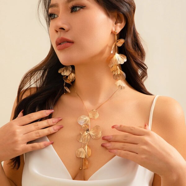 3PC Beautiful and Elegant Ginkgo Leaf Pendant Earrings Necklace Women's Set