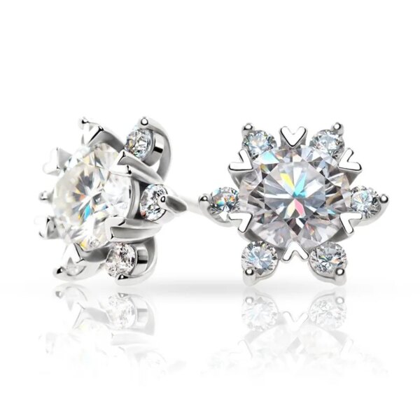 S925 Silver Moissanite Snowflake Earrings – 6-Claw Design