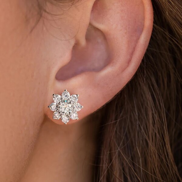 DW 0.5CT Moissanite Blomst Øreplugger – 925 Sølv