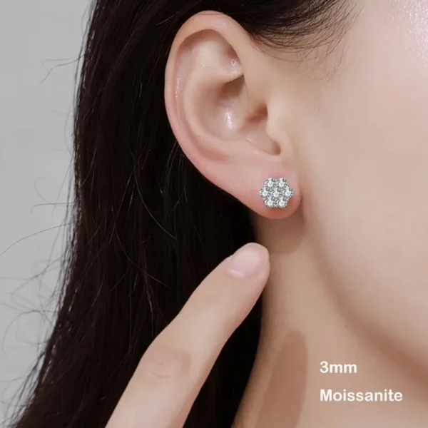 EWYA 1.4CT Moissanite Flower Stud Earrings – 7 Stones, 925 Silver