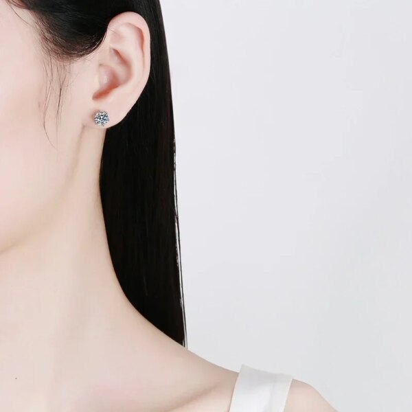 NeeTim 2CT Moissanite Stud Earrings – White Gold Plated 925 Silver