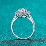 NeeTim 1–2CT Moissanite Eternity Flower Ring – Gold Plated 925 Silver