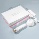 RF face lifting device for skin tightening and wrinkle reduction