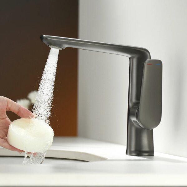 AITANA Luxury Chromium Brass Bathroom Faucet with Simple Design