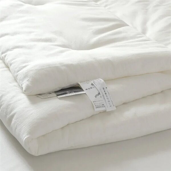 Nishikawa Meiji Duvet Insert – Soft, Quilted & Breathable Comforter