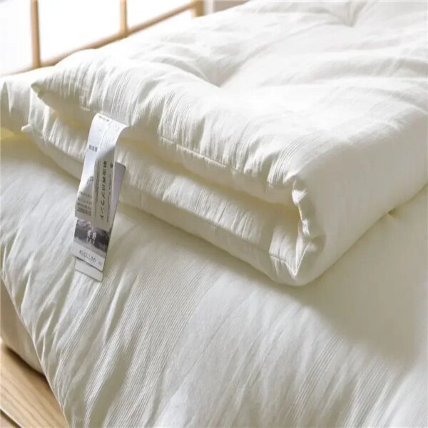 Nishikawa Meiji Duvet Insert – Soft, Quilted & Breathable Comforter