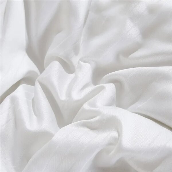 Mulberry Silk Quilt is 100% natural silk filling in all seasons
