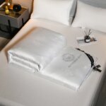 Natural 100% mulberry silk quilt Handmade